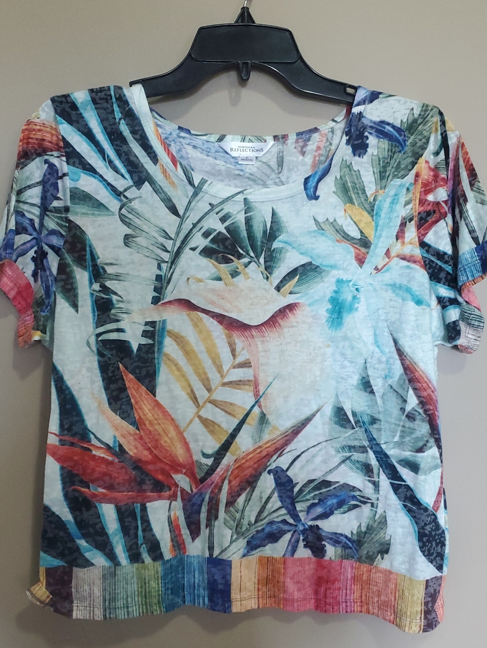 Northern Reflections Tropical Floral Short Sleeve Top Size Large Petite